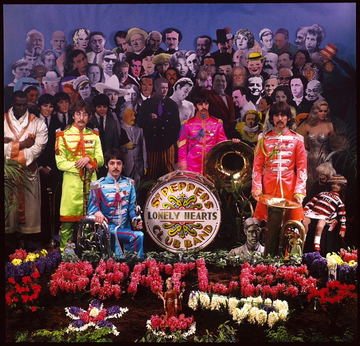 Sgt_Peppers_Lonely_Hearts_AleisterCrowley